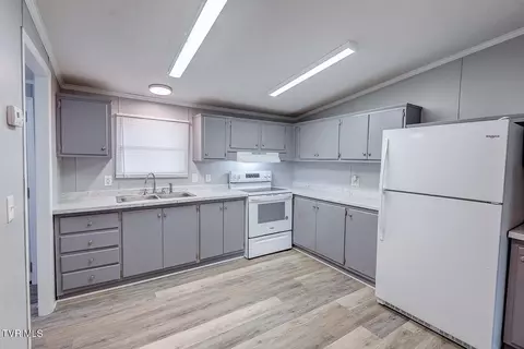 85 3rd Street Midway Tn 37809, Midway, TN 37809 photo 5