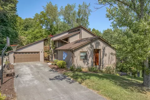 284 Essex Drive Bluff City Tn 37618, Bluff City, TN 37618