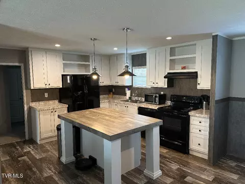 Kitchen - 405 Pritchard Road Limestone Tn 37681, Limestone, TN 37681 photo 2 of 3