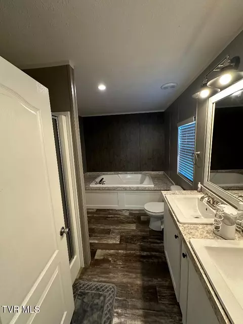 Bath - 405 Pritchard Road Limestone Tn 37681, Limestone, TN 37681 photo 2 of 2