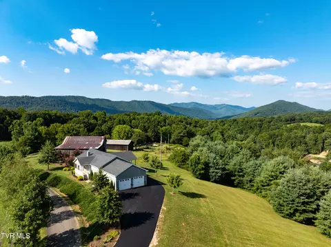 3633 Dry Hill Road Butler Tn 37640, Butler, TN 37640