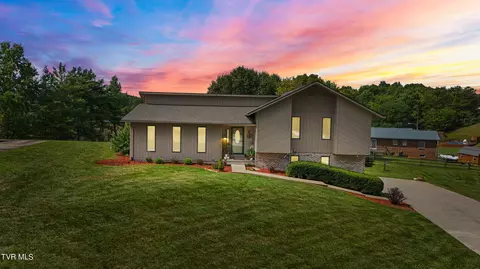571 Old Hickory Drive Mount Carmel Tn 37645, Mount Carmel, TN 37645