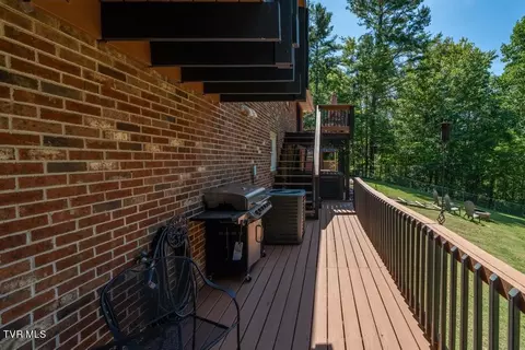 Exterior - 222 Cherokee Circle Erwin Tn 37650, Erwin, TN 37650 photo 33 of 37