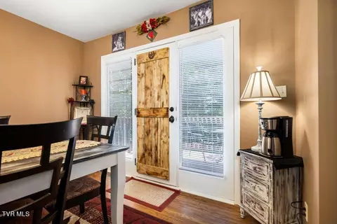 Entry Way - 222 Cherokee Circle Erwin Tn 37650, Erwin, TN 37650 photo 2 of 5