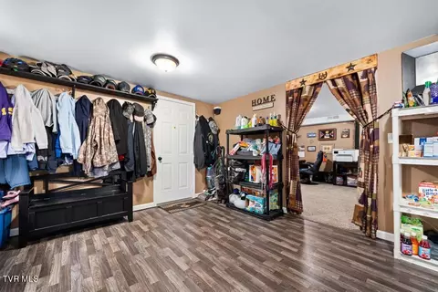Entry Way - 222 Cherokee Circle Erwin Tn 37650, Erwin, TN 37650 photo 5 of 5