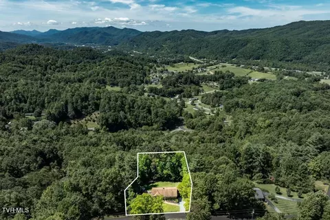 View/Area - 222 Cherokee Circle Erwin Tn 37650, Erwin, TN 37650 photo 4 of 12