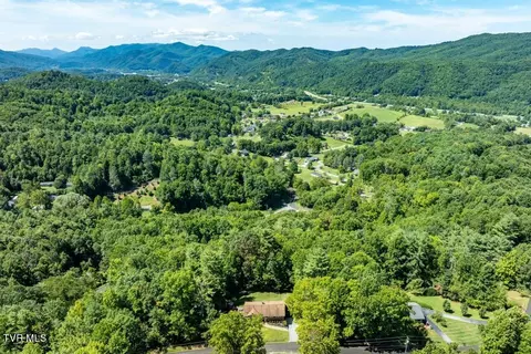 View/Area - 222 Cherokee Circle Erwin Tn 37650, Erwin, TN 37650 photo 5 of 12