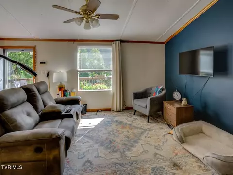 Living - 1302 Rittertown Road Hampton Tn 37658, Hampton, TN 37658 photo 2 of 3