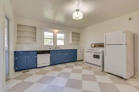 Kitchen - 1115 Mountainview Road Erwin Tn 37650, Erwin, TN 37650 photo 1 of 3