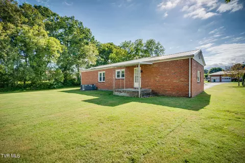 Exterior - 1115 Mountainview Road Erwin Tn 37650, Erwin, TN 37650 photo 4 of 6
