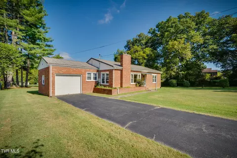 Exterior - 1115 Mountainview Road Erwin Tn 37650, Erwin, TN 37650 photo 1 of 6