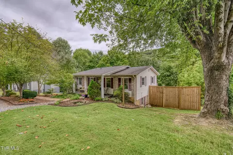 1118 Berry Road Elizabethton Tn 37643, Elizabethton, TN 37643