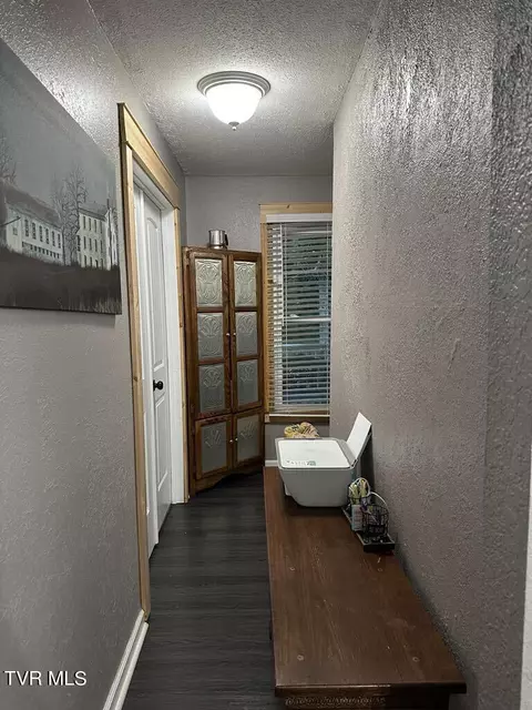 Entry Way - 305 Grant Street Wise Va 24293, Wise, VA 24293 photo 3 of 7