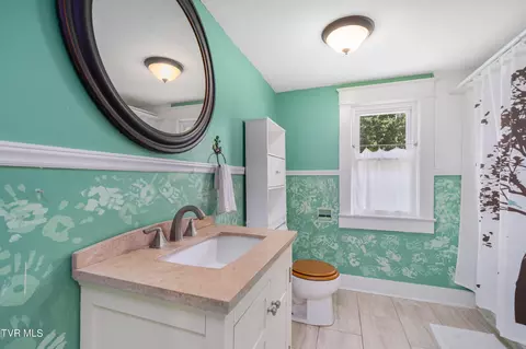 214 Clinchfield Avenue Erwin Tn 37650, Erwin, TN 37650 photo 43