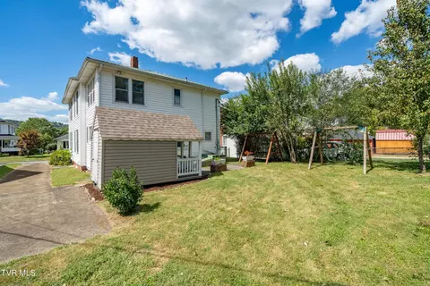 214 Clinchfield Avenue Erwin Tn 37650, Erwin, TN 37650 photo 17