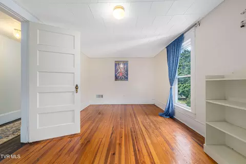 214 Clinchfield Avenue Erwin Tn 37650, Erwin, TN 37650 photo 41