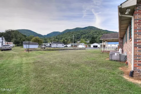 103 Mountain View Drive Hampton Tn 37658, Hampton, TN 37658 photo 36