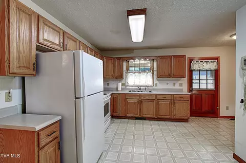 103 Mountain View Drive Hampton Tn 37658, Hampton, TN 37658 photo 16