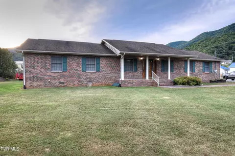 103 Mountain View Drive Hampton Tn 37658, Hampton, TN 37658 photo 3