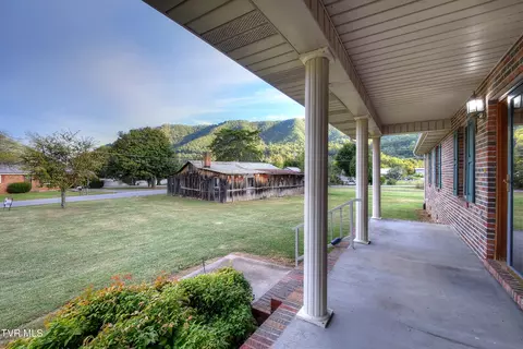 103 Mountain View Drive Hampton Tn 37658, Hampton, TN 37658 photo 10