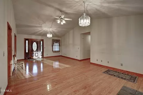 103 Mountain View Drive Hampton Tn 37658, Hampton, TN 37658 photo 14