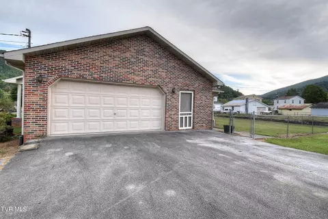 103 Mountain View Drive Hampton Tn 37658, Hampton, TN 37658 photo 40
