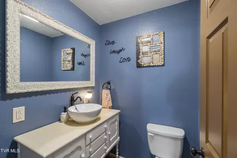 Bath - 315 Emerald Road Mosheim Tn 37818, Mosheim, TN 37818 photo 1 of 6