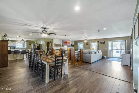 Dining - 315 Emerald Road Mosheim Tn 37818, Mosheim, TN 37818 photo 1 of 5
