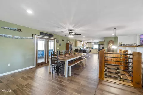 Dining - 315 Emerald Road Mosheim Tn 37818, Mosheim, TN 37818 photo 3 of 5