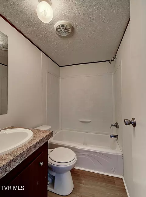 Bath - 120 Walker Lane Erwin Tn 37650, Erwin, TN 37650 photo 2 of 2