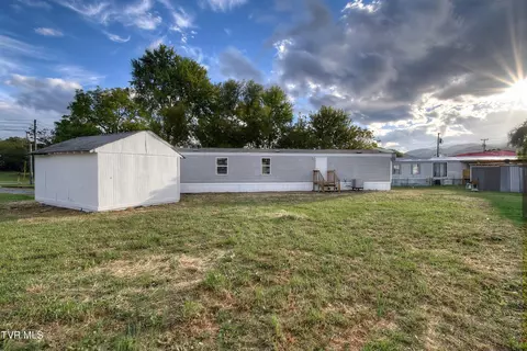 Exterior - 120 Walker Lane Erwin Tn 37650, Erwin, TN 37650 photo 6 of 7