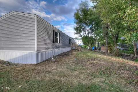 Exterior - 120 Walker Lane Erwin Tn 37650, Erwin, TN 37650 photo 4 of 7