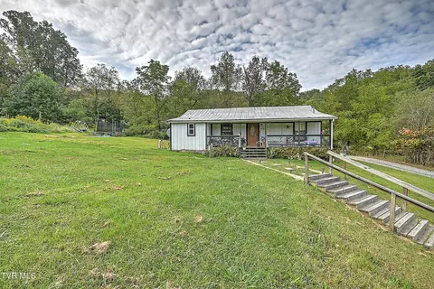 8806 Highway 19-e Roan Mountain Tn 37687, Roan Mountain, TN 37687