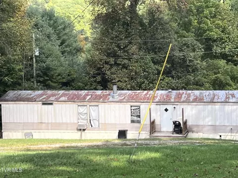 8911 Galax Road Wise Va 24293, Wise, VA 24293 photo 4