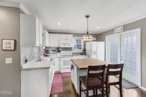 Kitchen - 114 Judge Baines Road Fall Branch Tn 37656, Fall Branch, TN 37656 photo 1 of 4