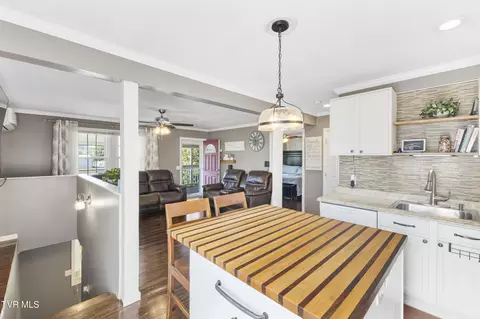 Kitchen - 114 Judge Baines Road Fall Branch Tn 37656, Fall Branch, TN 37656 photo 3 of 4