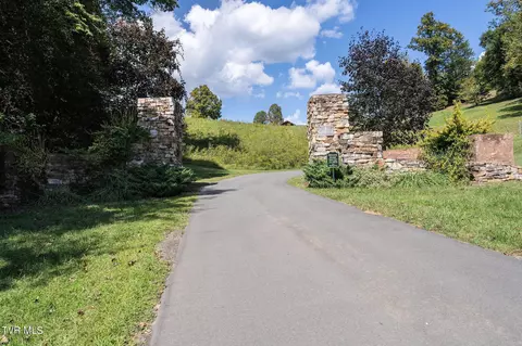 54 Summerfield Drive Butler Tn 37640, Butler, TN 37640