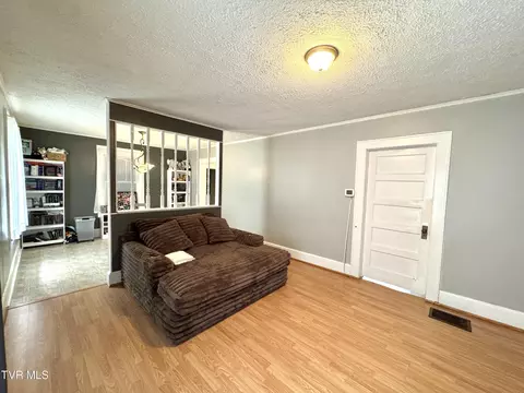 Living - 9305 Adwell Road Wise Va 24293, Wise, VA 24293 photo 3 of 3