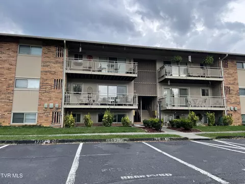 1225 Carraige Circle Circle 303 Bristol Va 24201, Bristol, VA 24201