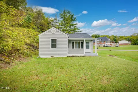 17 Gay Avenue Lebanon Va 24266, Lebanon, VA 24266