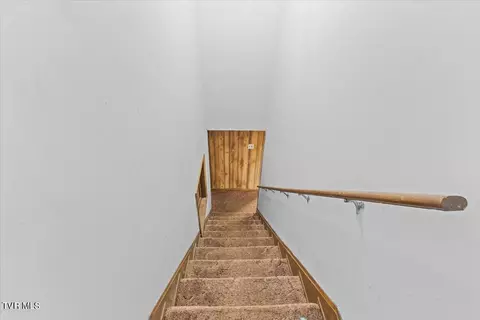 Entry Way - 8404 Loretta Lane Bristol Va 24202, Bristol, VA 24202 photo 3 of 3