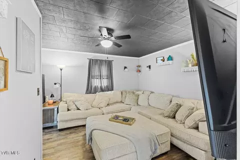 Living - 8404 Loretta Lane Bristol Va 24202, Bristol, VA 24202 photo 4 of 4