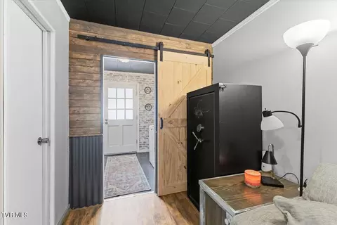 Entry Way - 8404 Loretta Lane Bristol Va 24202, Bristol, VA 24202 photo 2 of 3