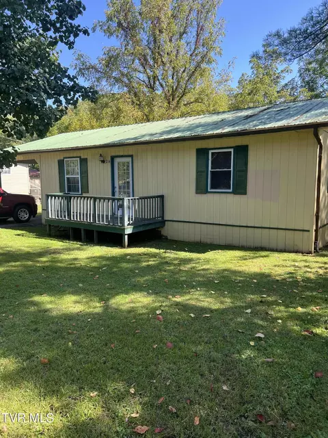 Exterior - 214 NE Spring Avenue Wise Va 24293, Wise, VA 24293 photo 1 of 5