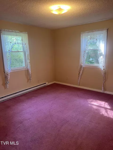 Bedroom - 214 NE Spring Avenue Wise Va 24293, Wise, VA 24293 photo 1 of 2