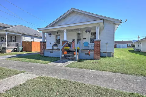706 Tipton Street Elizabethton Tn 37643, Elizabethton, TN 37643