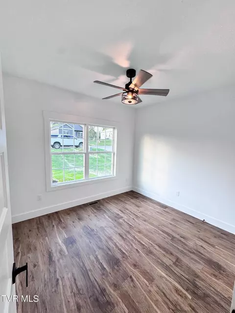 1610 E Millard Street Johnson City Tn 37601, Johnson City, TN 37601 photo 13