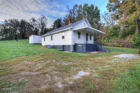 1020 Charity Hill Road Elizabethton Tn 37643, Elizabethton, TN 37643