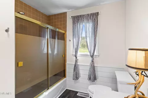 Bath - 75 Easy Street Rosedale Va 24280, Rosedale, VA 24280 photo 2 of 4