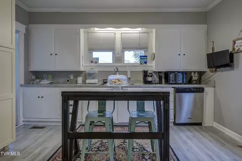 207 Clinchfield Avenue Erwin Tn 37650, Erwin, TN 37650 photo 14